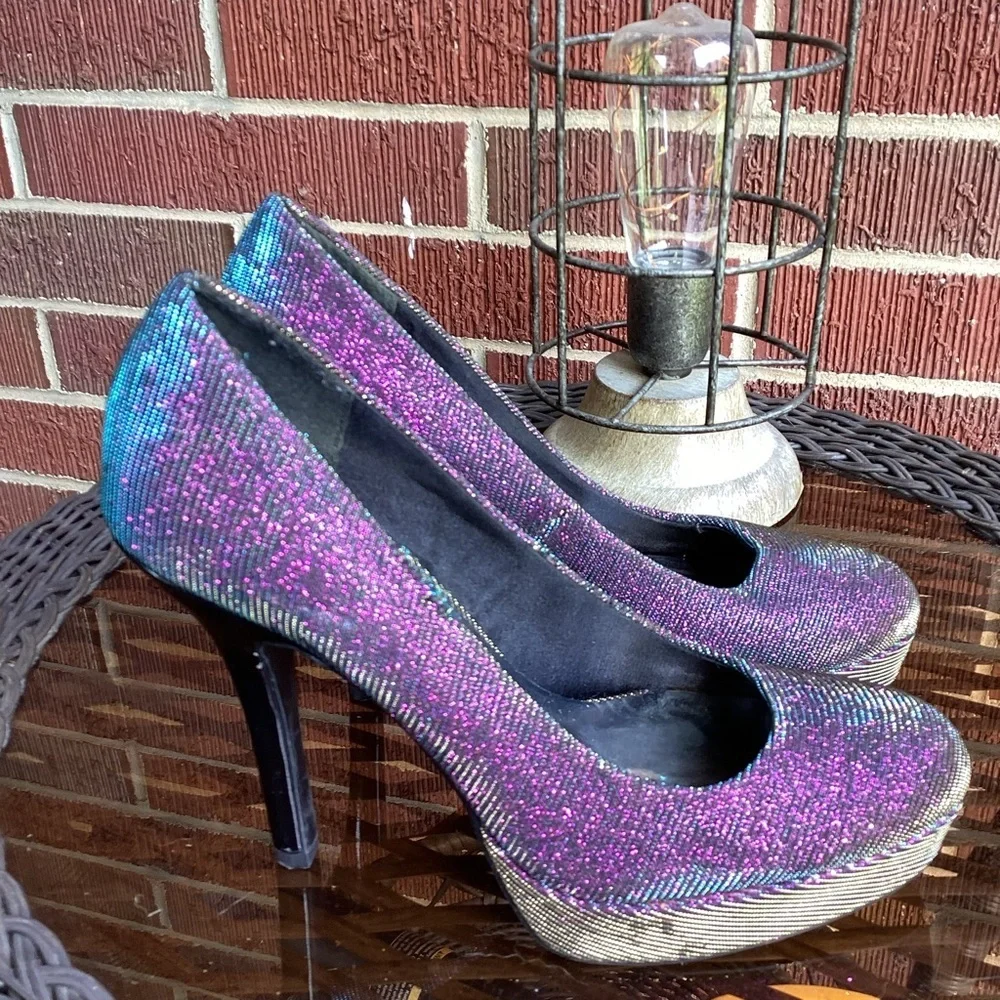Nine & Company Iridescent Purple Stiletto Heels Size 7